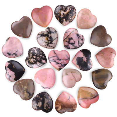 Cristales de Rhodonite en forma de corazón para equilibrar los chakras