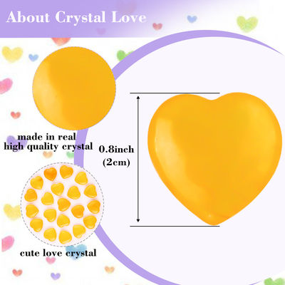 Cristales amarillos en forma de corazón para la meditación