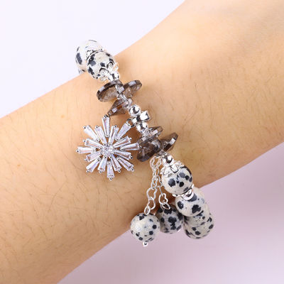 Pedra preciosa personalizada 8mm Ronda Dalamation Jasper Con Copo de Nieve Brazalete de Perlas de Encanto para Regalos