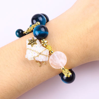 Brazalete con cuentas de piedras preciosas hecho a mano Ojo de tigre azul natural Brazalete de piedra ajustable Amuleto de corazón Brazalete para fiesta