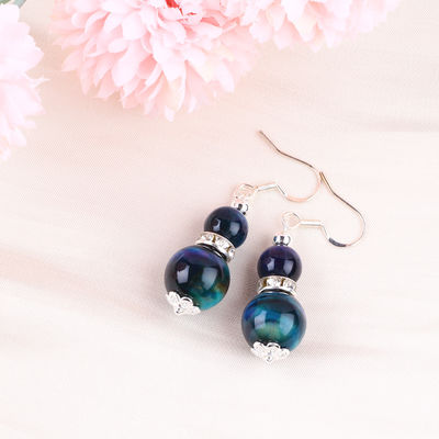 Orecillos de piedra de cristal hechos a mano Ojo de tigre de arco iris Orecillos de colgante de piedra preciosa con cuentas