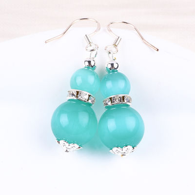 Orecillos de piedra de cristal hechos a mano Ojo de gato verde Orecillos de colgante de piedra preciosa con cuentas