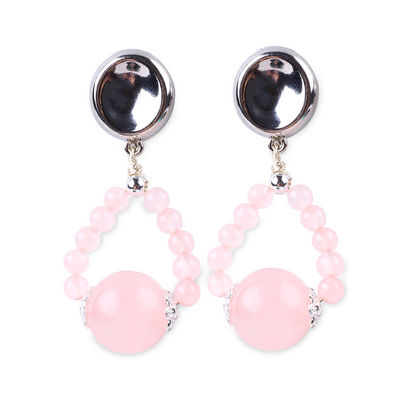 Orecillos hechos a mano de piedra cristalina de cuarzo rosa de piedra preciosa con cuentas de pendiente de orejas