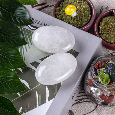 Piedra de palma natural de cuarzo claro unisex oval piedra de cuarzo claro para energía Reiki Chakra meditación liberación de ansiedad