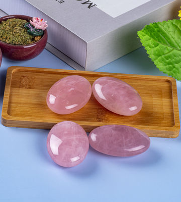 Piedra de palma natural de rosa de cuarzo curativa de bolsillo pulido de rosa de cuarzo piedras de roca piedra de preocupación liberación de ansiedad