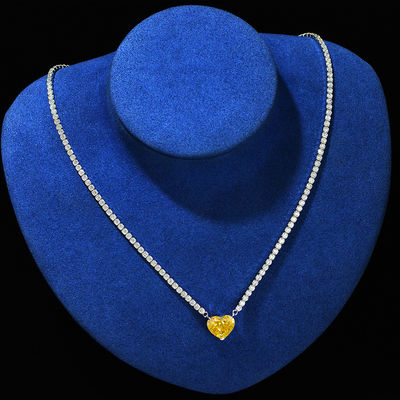 Elegante forma de corazón Aqua Azul 925 Sterling Plata Corazón Collar de piedra preciosa