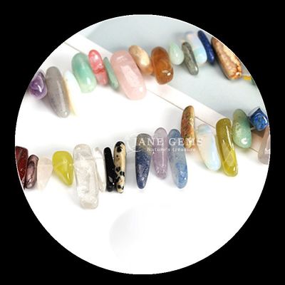 Piedra preciosa de cristal natural con forma irregular de dientes, cuentas pulidas, filamentos de cuentas sueltas para joyería