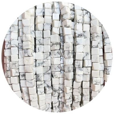 Venta al por mayor de cristal natural de piedra preciosa cuadrados de forma de cubo cubo de piedra suelta de cuentas accesorios cubo de cuentas espaciadores para joyería