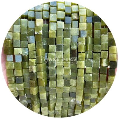 Venta al por mayor de cristal natural de piedra preciosa cuadrados de forma de cubo cubo de piedra suelta de cuentas accesorios cubo de cuentas espaciadores para joyería