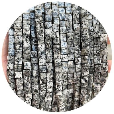 Venta al por mayor de cristal natural de piedra preciosa cuadrados de forma de cubo cubo de piedra suelta de cuentas accesorios cubo de cuentas espaciadores para joyería