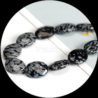 Características de las cuentas de oro de forma ovalada con facetas Cristal natural Howlite Copo de nieve Obsidiana Piedra de cuentas sueltas