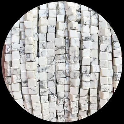Cubo de forma cuadrada Howlite lapislázuli hebras de cuentas sueltas para la fabricación de joyas DIY