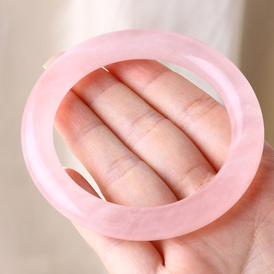 Piedra de cristal natural pulida rosa rosa cuarzo brazalete de cristal joyas para el cumpleaños regalo